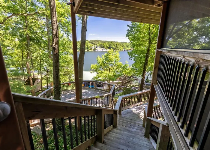 3-slip Dock, Kayaks, Playground * Goreville